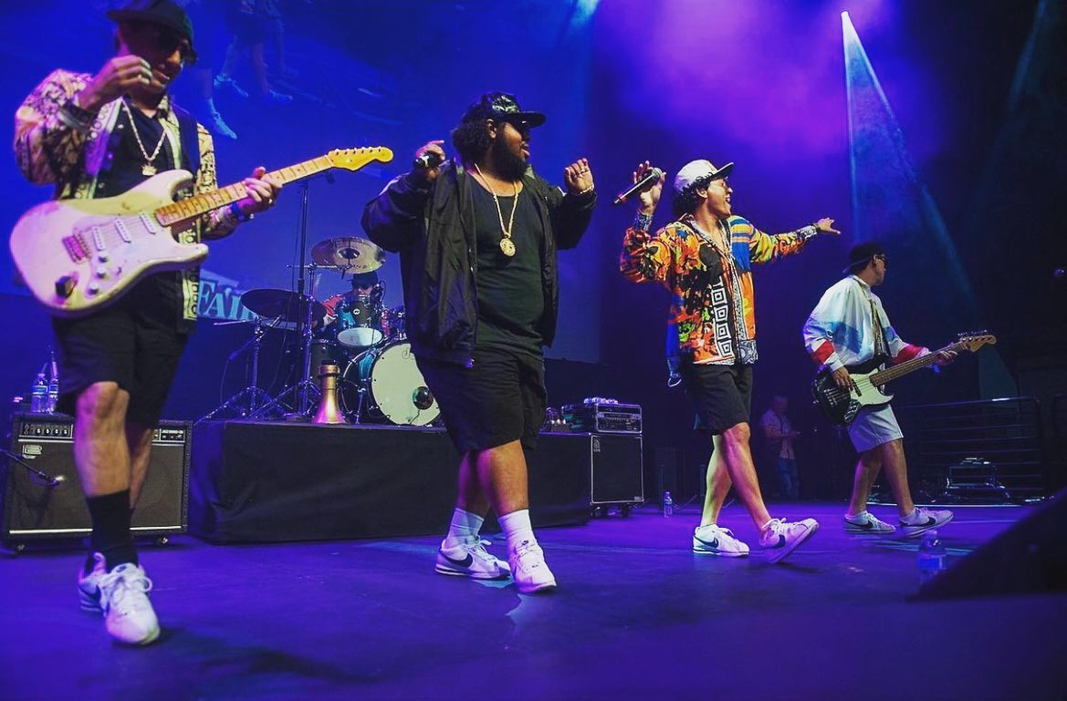 members of 24K Magic Bruno Mars tribute band on stage